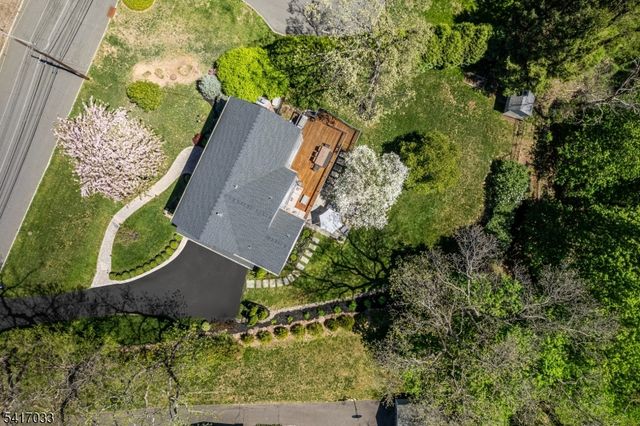 16 Nicholson Dr, Chatham Twp., NJ 07928