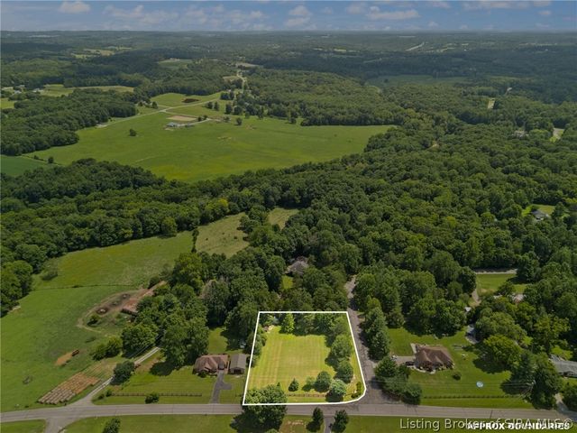 8570 Seneca Drive NE, Georgetown, IN 47122