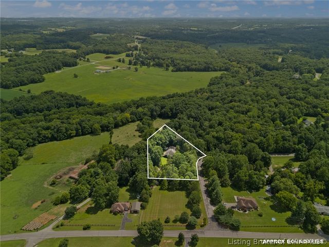 8570 Seneca Drive NE, Georgetown, IN 47122