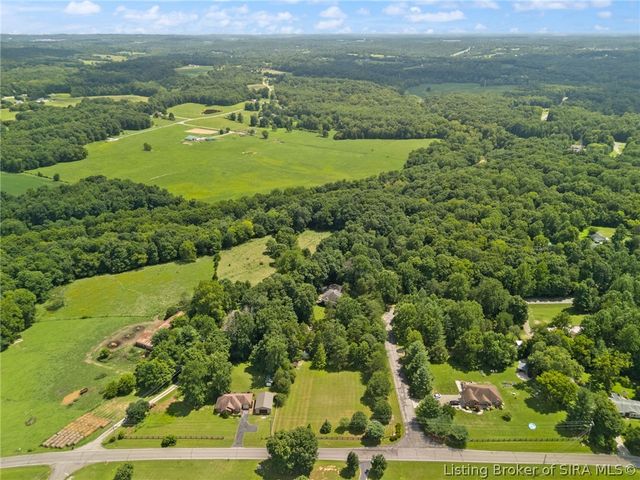 8570 Seneca Drive NE, Georgetown, IN 47122
