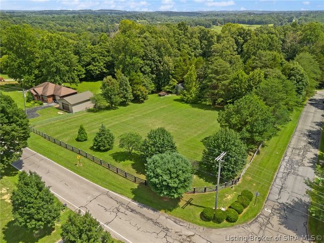8570 Seneca Drive NE, Georgetown, IN 47122