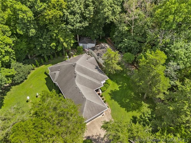 8570 Seneca Drive NE, Georgetown, IN 47122