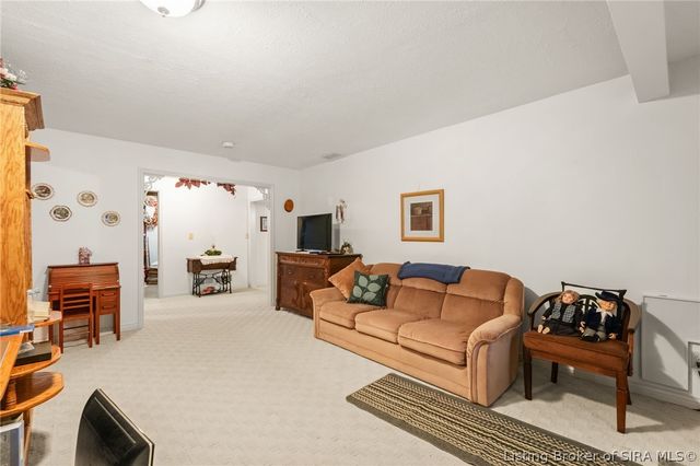 8570 Seneca Drive NE, Georgetown, IN 47122