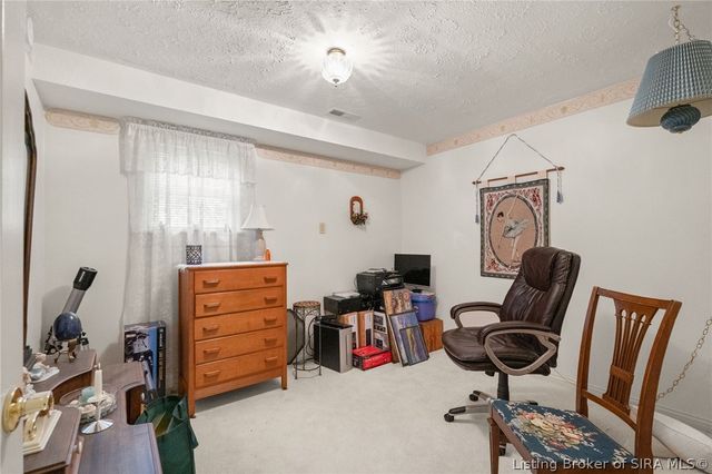 8570 Seneca Drive NE, Georgetown, IN 47122