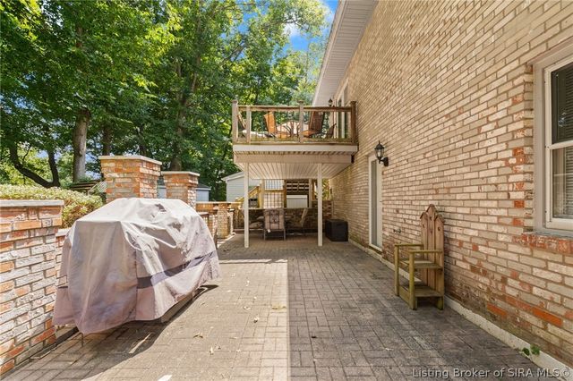 8570 Seneca Drive NE, Georgetown, IN 47122