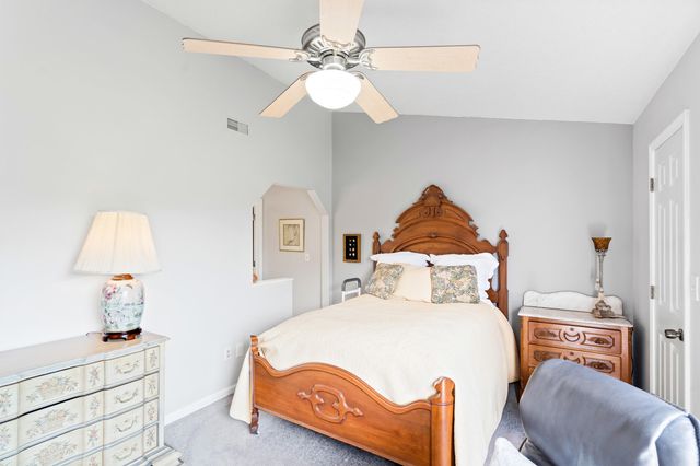 236 W GREEN MEADOWS RD, Columbia, MO 65203