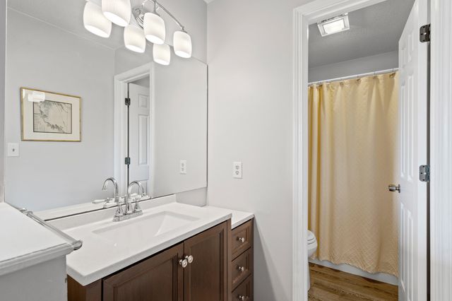 236 W GREEN MEADOWS RD, Columbia, MO 65203