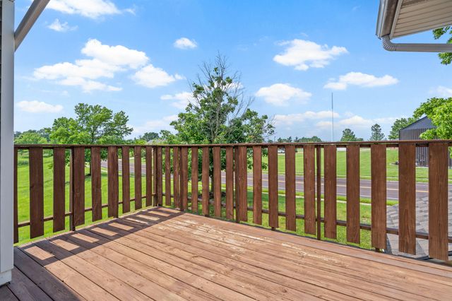236 W GREEN MEADOWS RD, Columbia, MO 65203