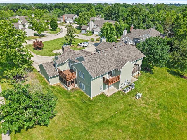 236 W GREEN MEADOWS RD, Columbia, MO 65203