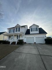 1425 Thoroughbred Trail, Parkton, NC 28371