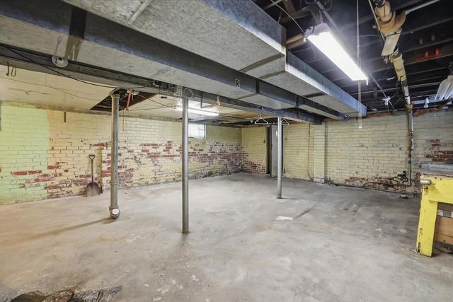 2816 Douglas AVENUE, Racine, WI 53402