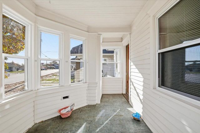 2816 Douglas AVENUE, Racine, WI 53402