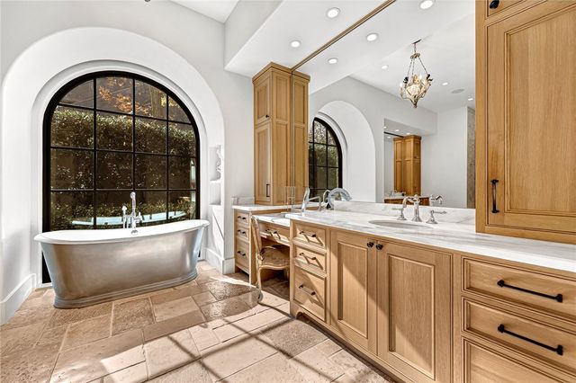 5043 Delilah Lane, Fayetteville, AR 72704