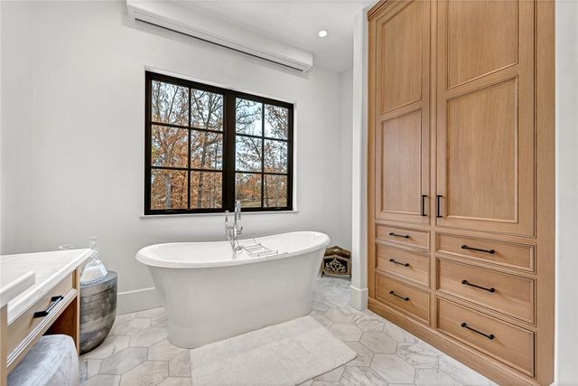 5043 Delilah Lane, Fayetteville, AR 72704