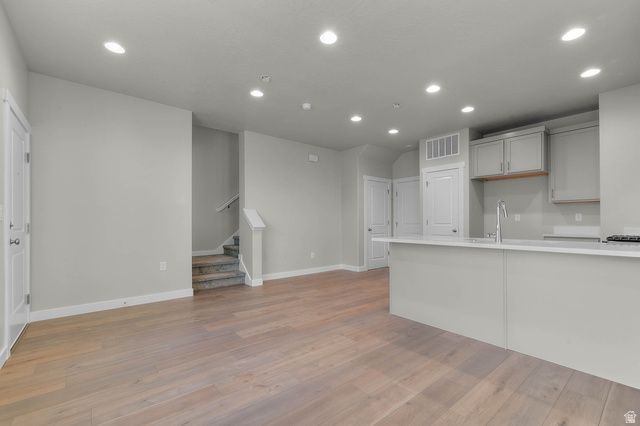 7802 W ALTA LN, Magna, UT 84044