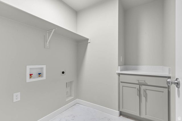 7802 W ALTA LN, Magna, UT 84044