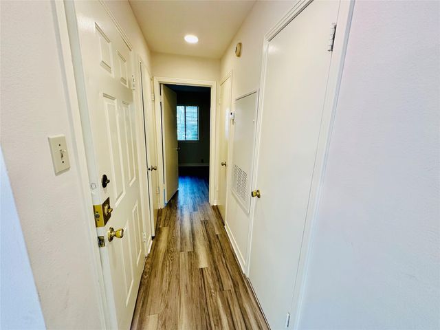 6810 Deatonhill DR 116, Austin, TX 78745