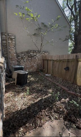 6810 Deatonhill DR 116, Austin, TX 78745