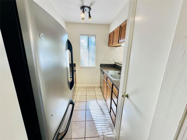 6810 Deatonhill DR 116, Austin, TX 78745