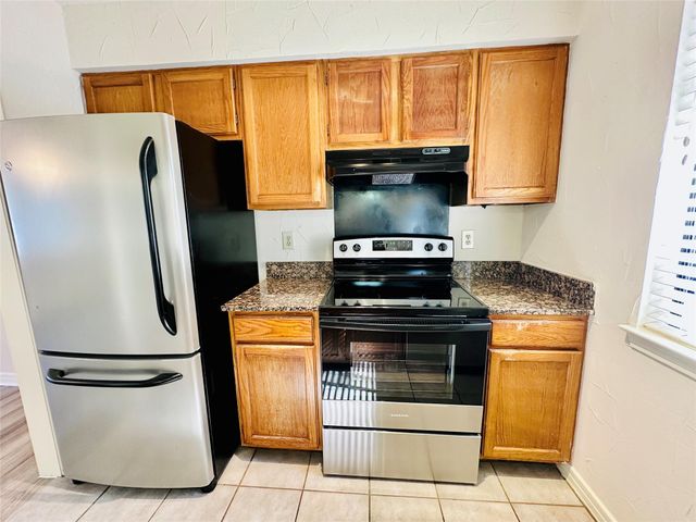 6810 Deatonhill DR 116, Austin, TX 78745