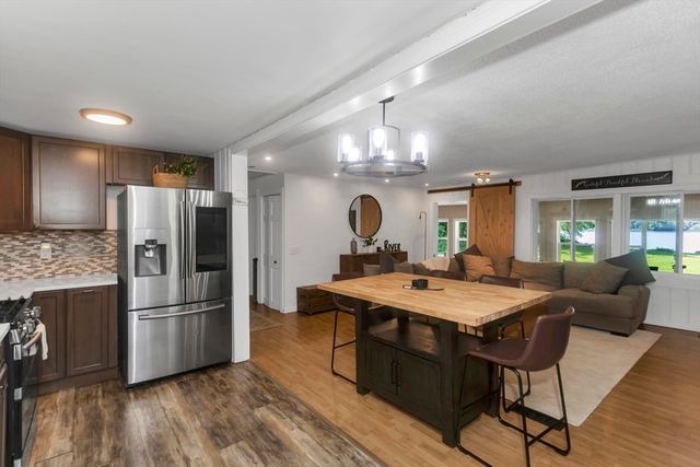 30 Cove Island Rd, South Hadley, MA 01075