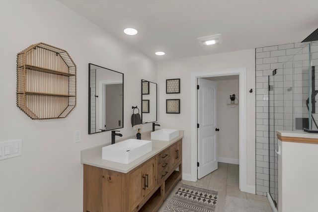 30 Cove Island Rd, South Hadley, MA 01075