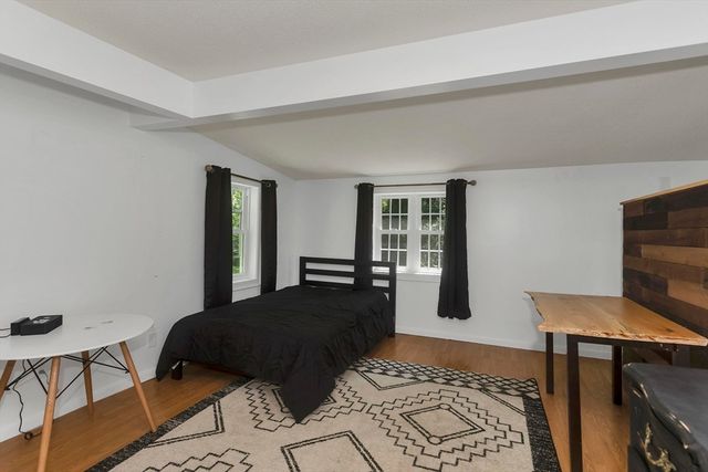 30 Cove Island Rd, South Hadley, MA 01075