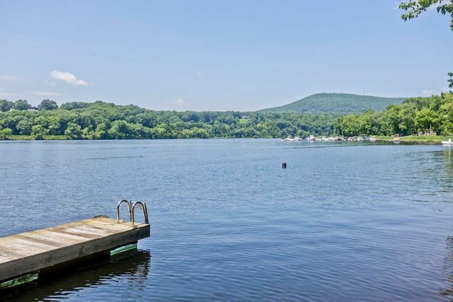 30 Cove Island Rd, South Hadley, MA 01075