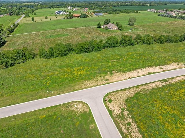 13311 Winner's Circle, Smithville, MO 64089