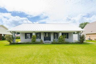 117 Crestwood Dr, Houma, LA 70364