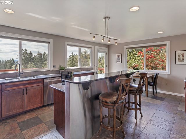 14740 Sw HAWK RIDGE Rd, Tigard, OR 97224