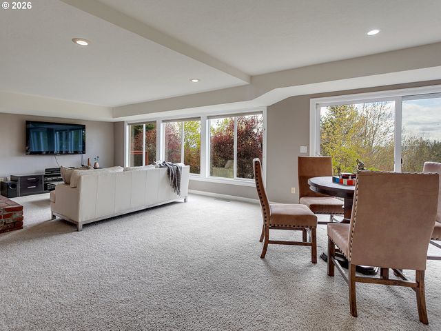 14740 Sw HAWK RIDGE Rd, Tigard, OR 97224