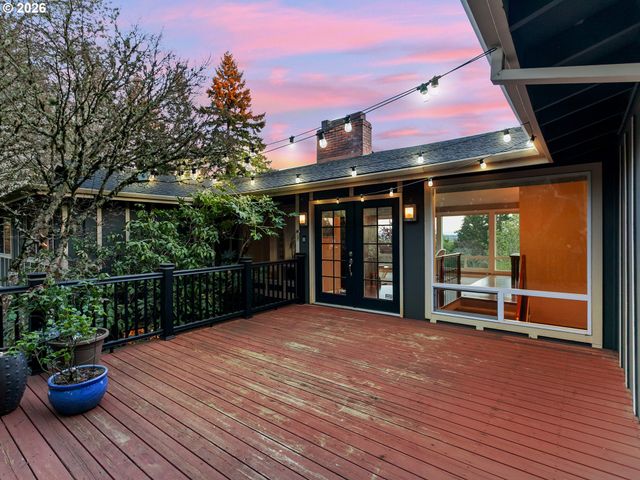 14740 Sw HAWK RIDGE Rd, Tigard, OR 97224