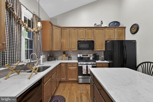 1930 HARVEST DR, Winchester, VA 22601
