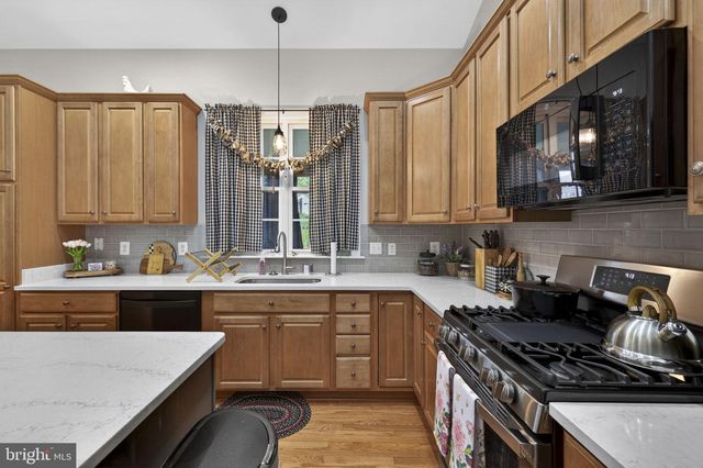 1930 HARVEST DR, Winchester, VA 22601