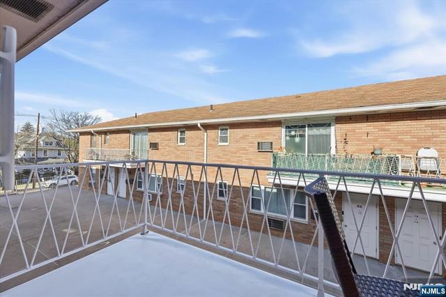 435 Teaneck Road 11, Ridgefield Park, NJ 07660