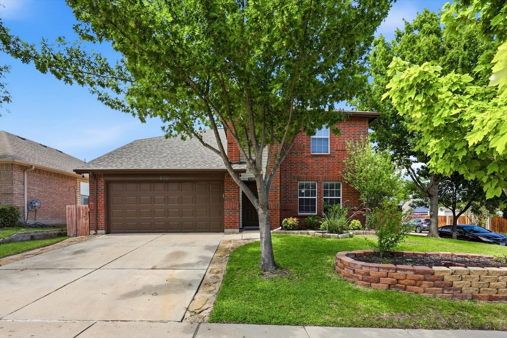 800 Poncho Lane, Fort Worth, TX 76052