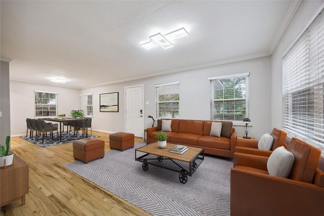 858 Azalea Street, Houston, TX 77018