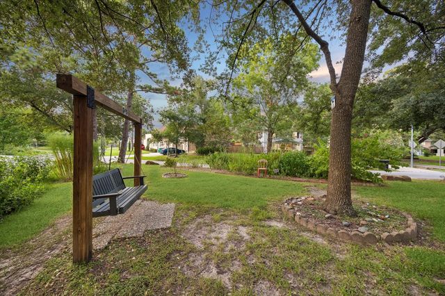 858 Azalea Street, Houston, TX 77018