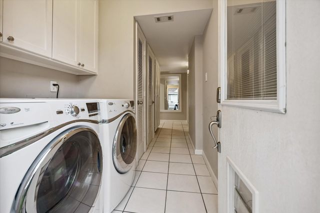 858 Azalea Street, Houston, TX 77018