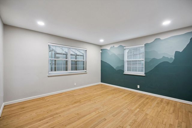 858 Azalea Street, Houston, TX 77018