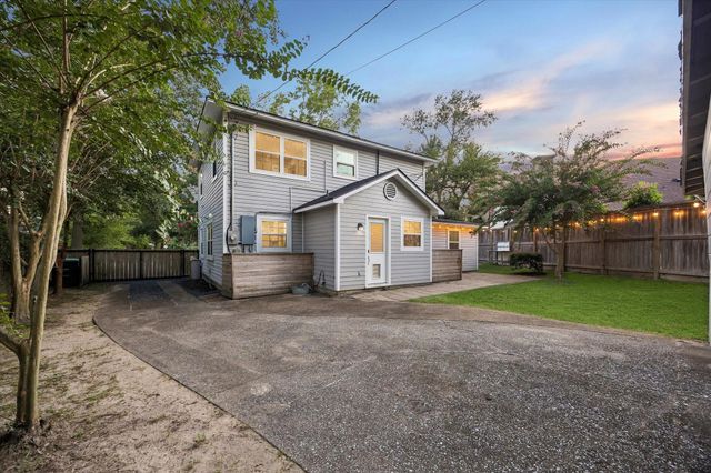 858 Azalea Street, Houston, TX 77018