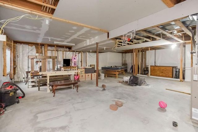 239 Prairie Lane, Wellsville, KS 66092