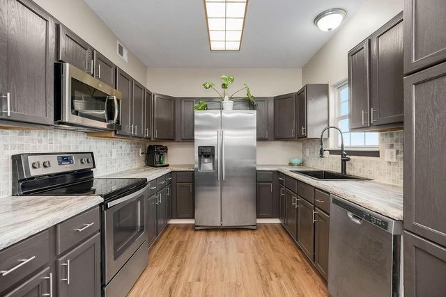 239 Prairie Lane, Wellsville, KS 66092