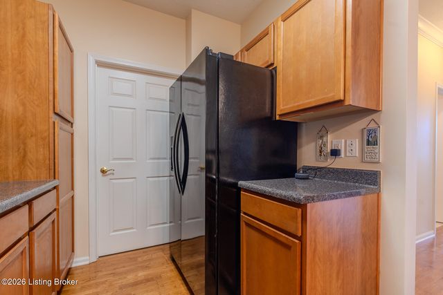 2609 Bradford Commons Dr 104, Louisville, KY 40299