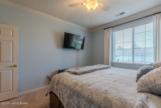 2609 Bradford Commons Dr 104, Louisville, KY 40299