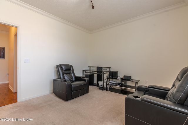 2609 Bradford Commons Dr 104, Louisville, KY 40299