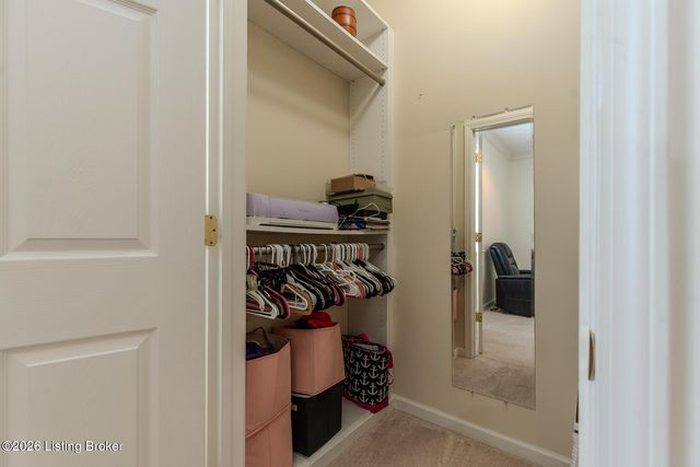 2609 Bradford Commons Dr 104, Louisville, KY 40299