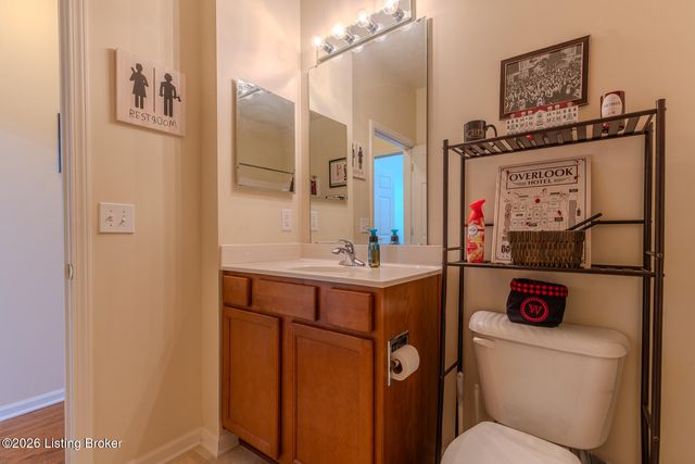 2609 Bradford Commons Dr 104, Louisville, KY 40299