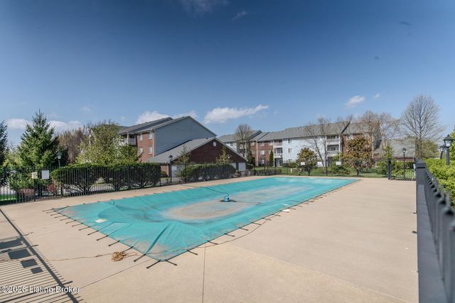 2609 Bradford Commons Dr 104, Louisville, KY 40299